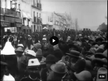 Transport de la cloche de l'Indépendance par (…)